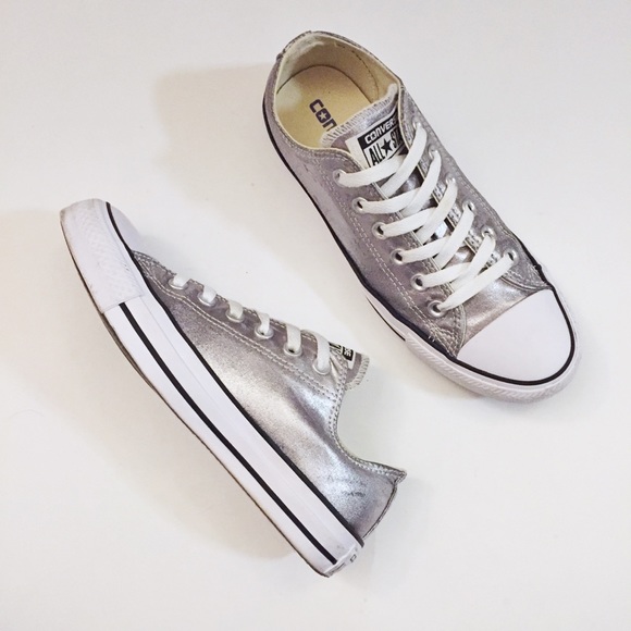 Converse Shoes - Converse silver low tops